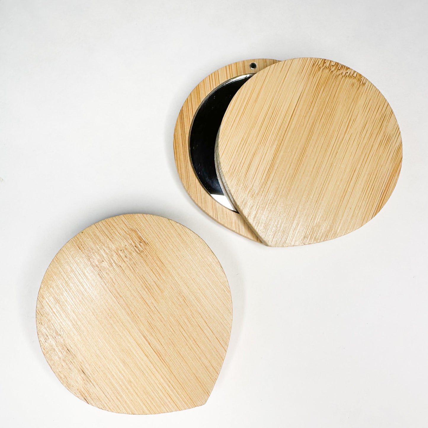 Plastic-Free Bamboo Makeup Mirror