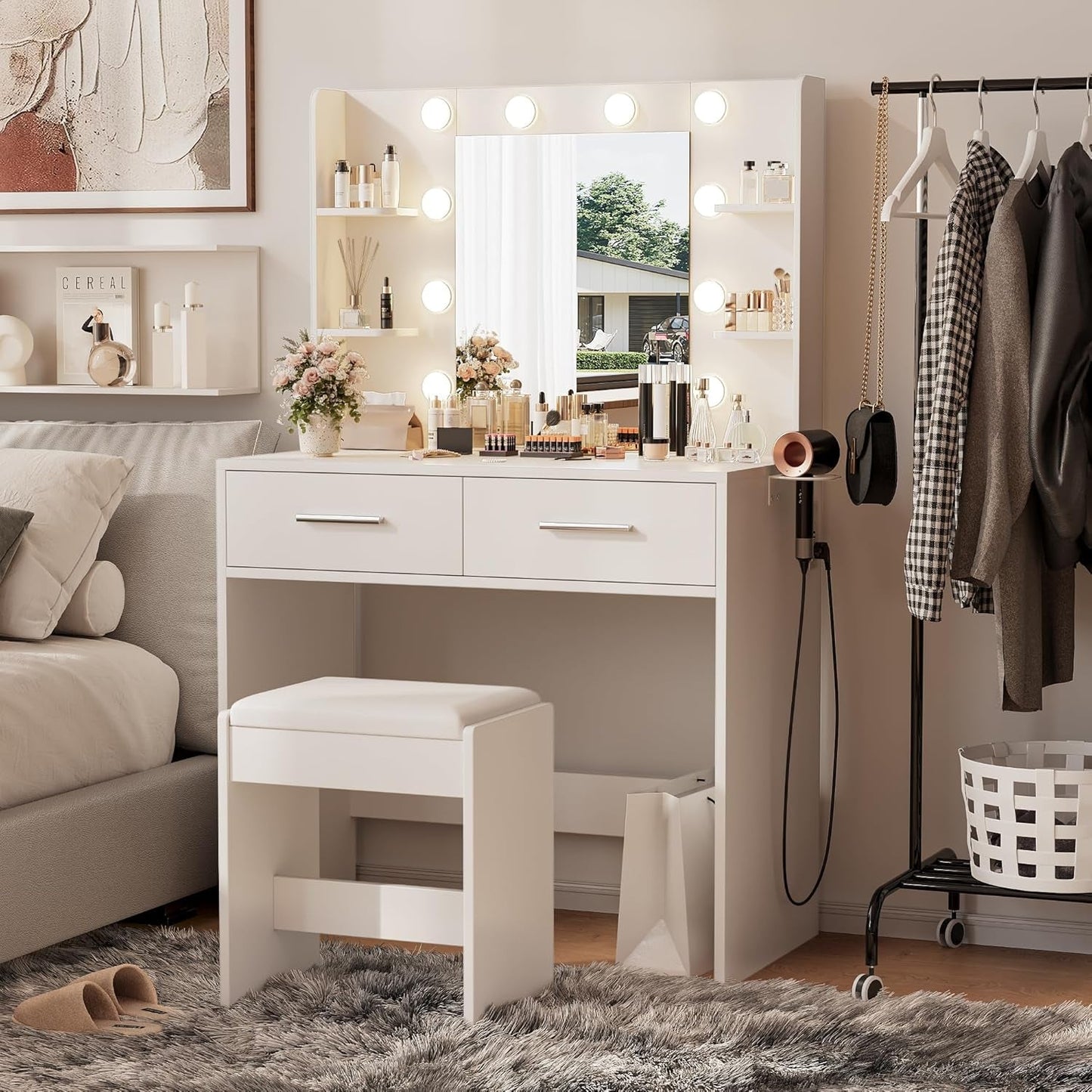 White Makeup Vanity Desk With Adjustable Illumination
