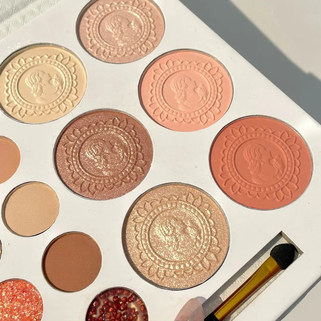 Eyeshadow color palette for brown eyes