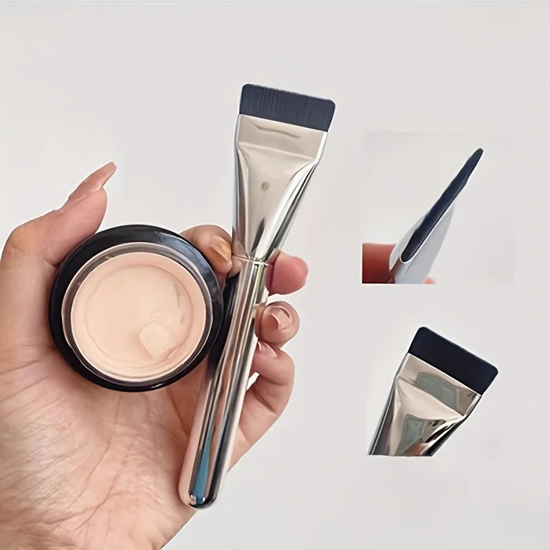 Lightweight Flat Head Brush for Foundation