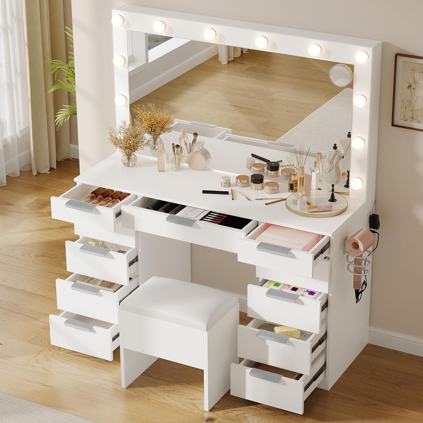 Premium Makeup Vanity With Illuminated Mirror Eleven Drawers