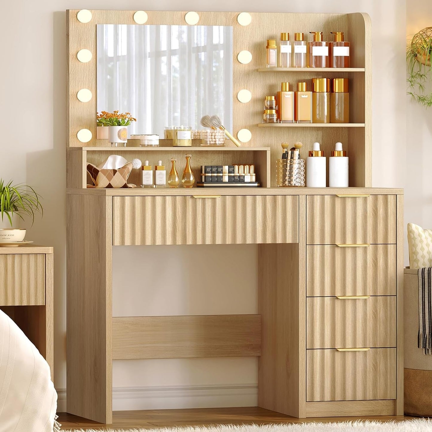 Fluted Vanity Desk Mirror With Adjustable Lighting