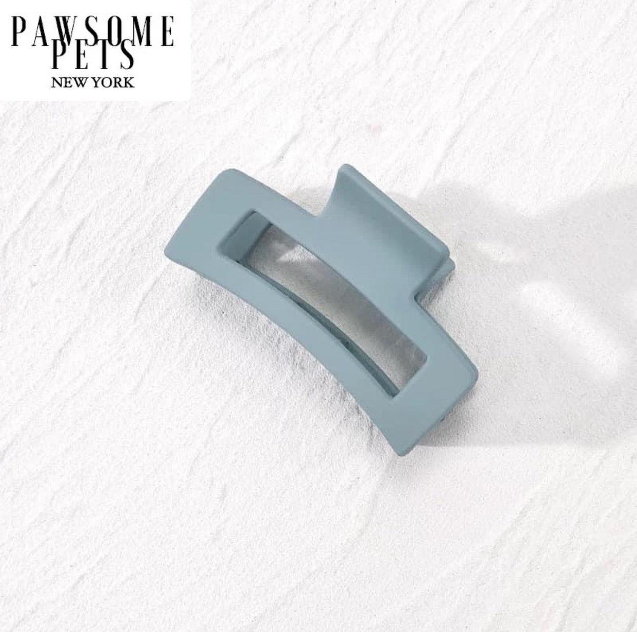HAIR CLAWS - SKY BLUE