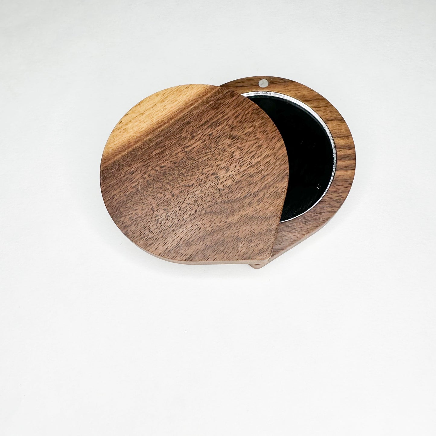 Eco-Chic Portable Makeup Mirror
