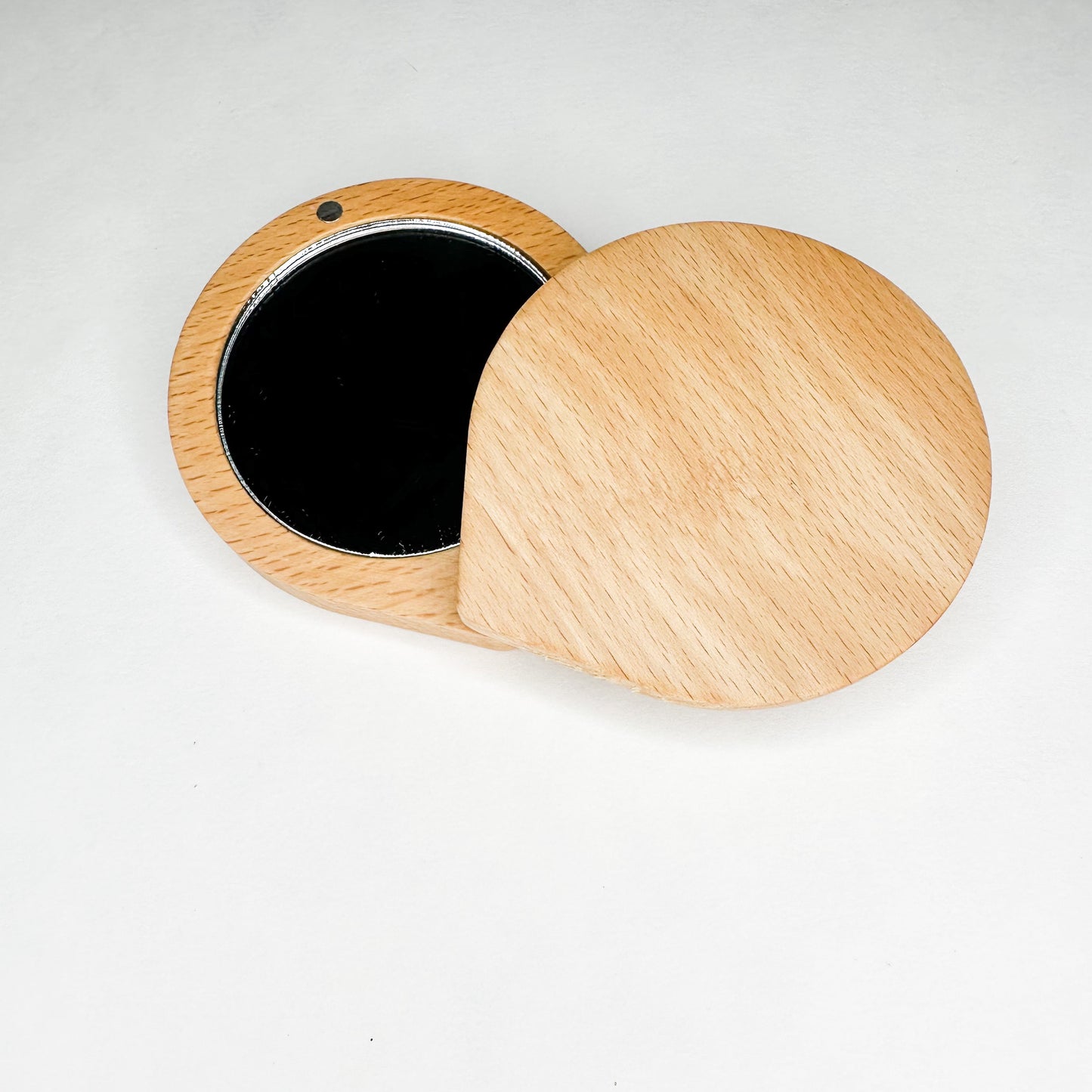 Eco-Chic Portable Makeup Mirror