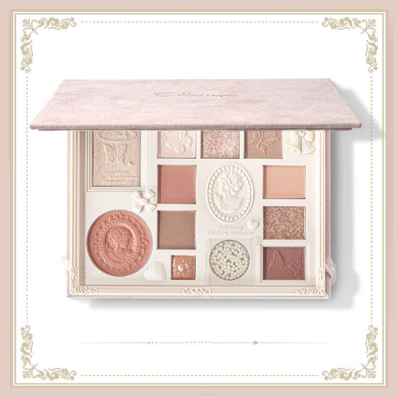 All-in-One Contouring Eyeshadow Palette