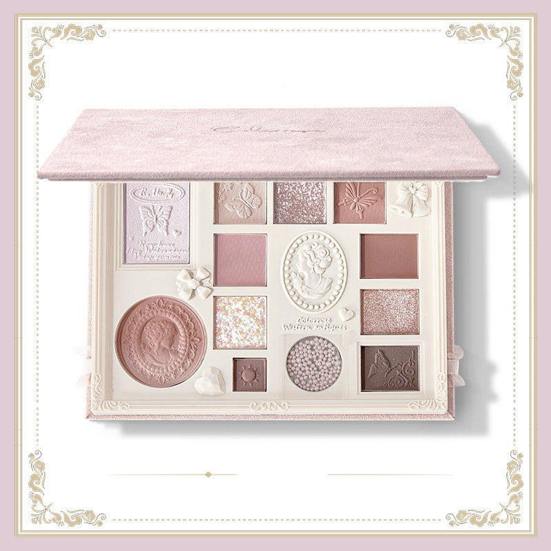 All-in-One Contouring Eyeshadow Palette