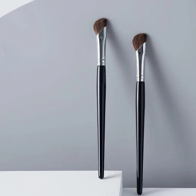 LOYBJ 3D Nose Shadow Brush for V Face Contour Makeup Tools