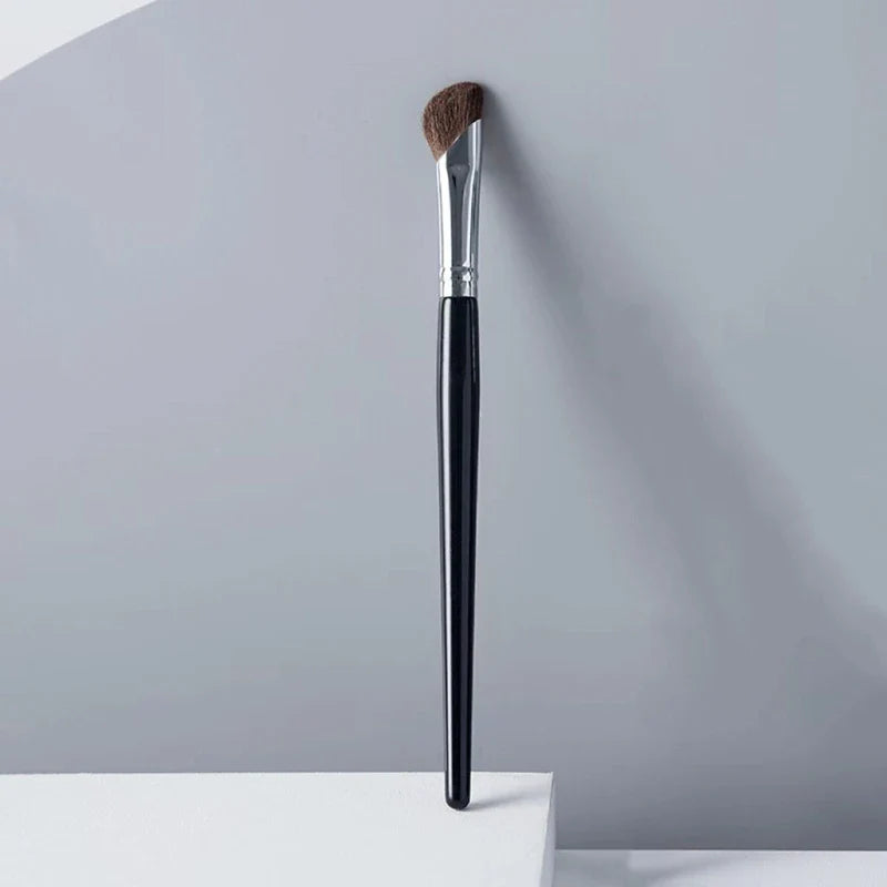 LOYBJ 3D Nose Shadow Brush for V Face Contour Makeup Tools