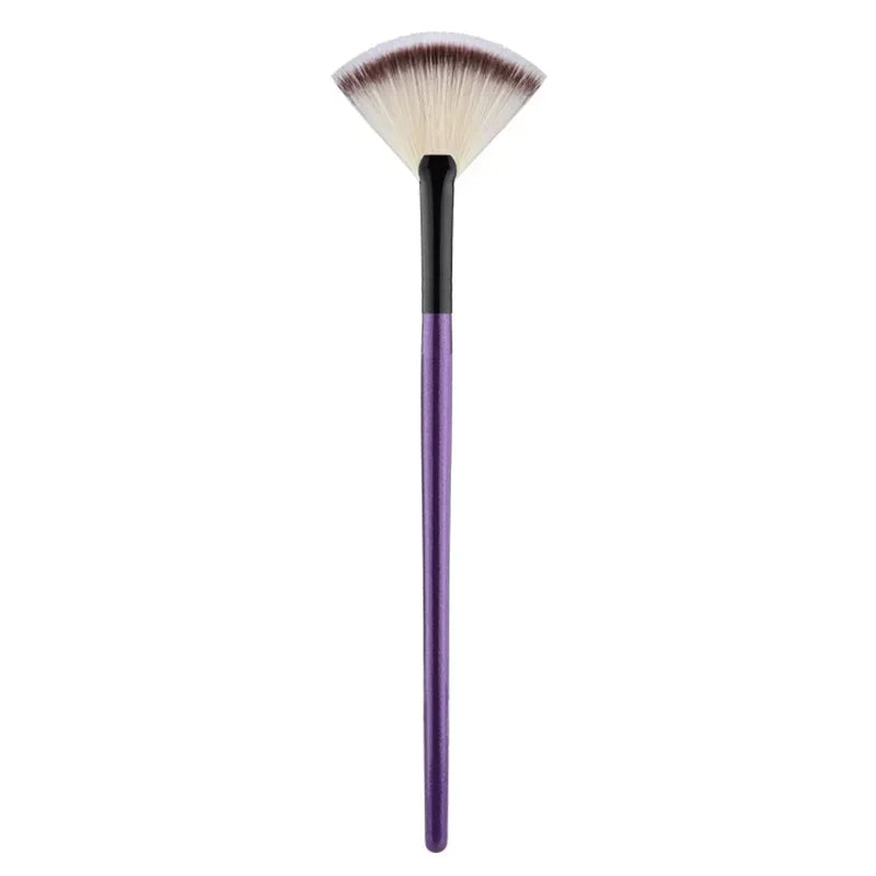 Large Flat Highlight Blush Fan Makeup Brush