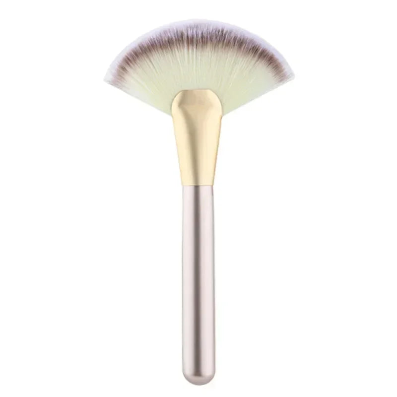 Large Flat Highlight Blush Fan Makeup Brush