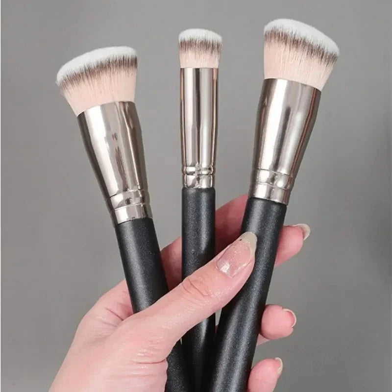 Makeup Brushes for Seamless Coverage