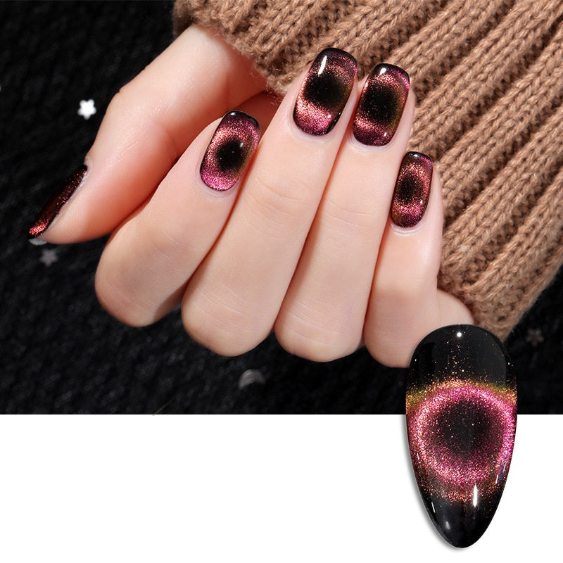 Mesmerizing Cat Eye Nail Polish