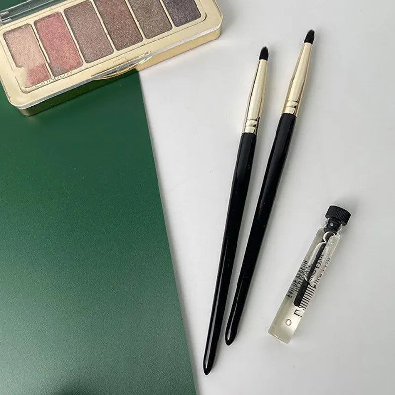 Pointed Eye Highlight Makeup Brush Set