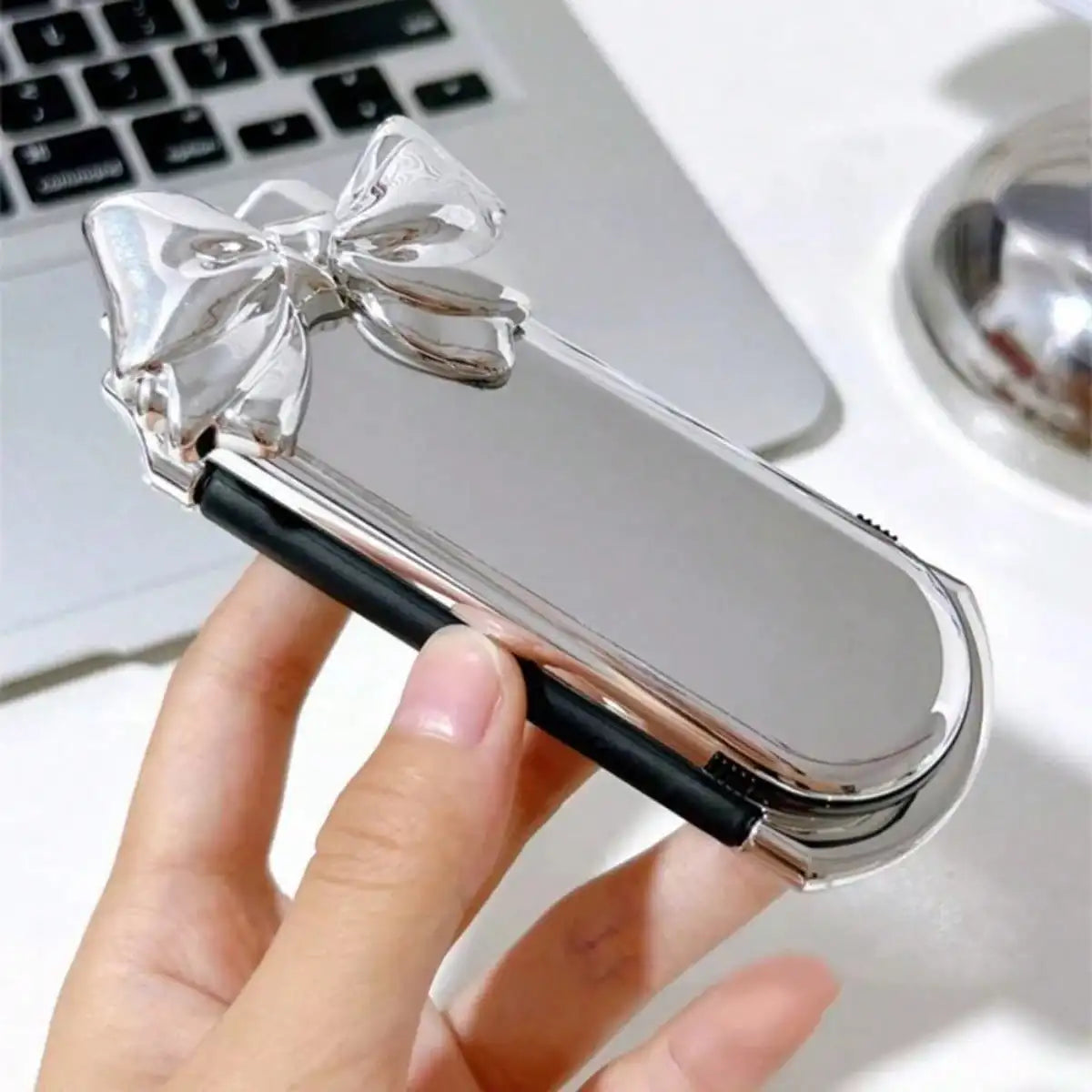 Portable Comb with Mirror