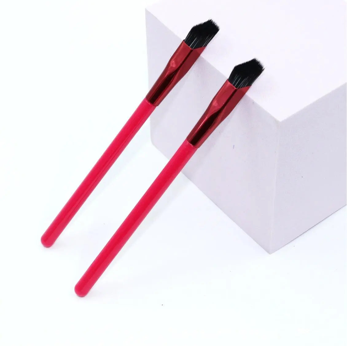 Precision Duo Eyebrow Brush: Define & Groom Like a Pro!