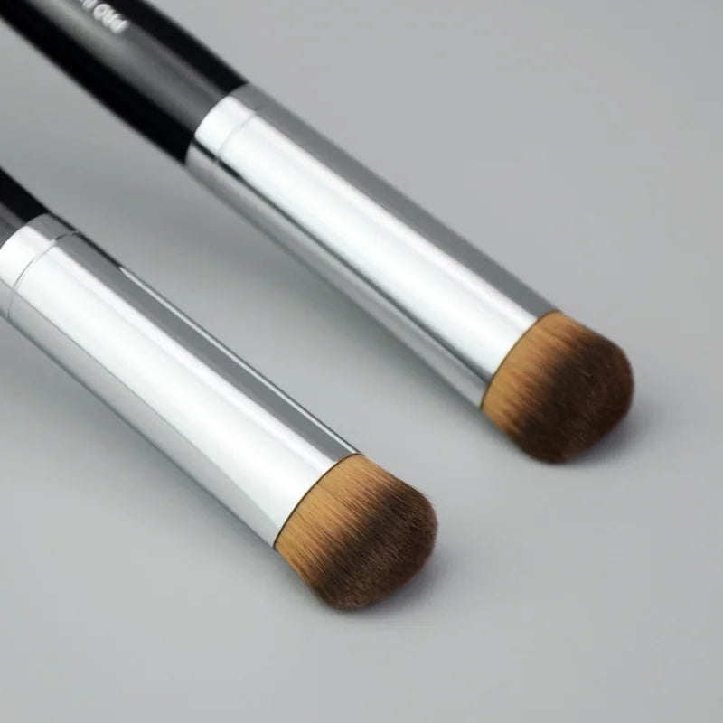 Pro Press Full Coverage Makeup Brush