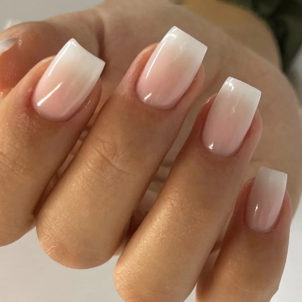 Gradient White Fake Nail Short Square Ballet Simple False Nails