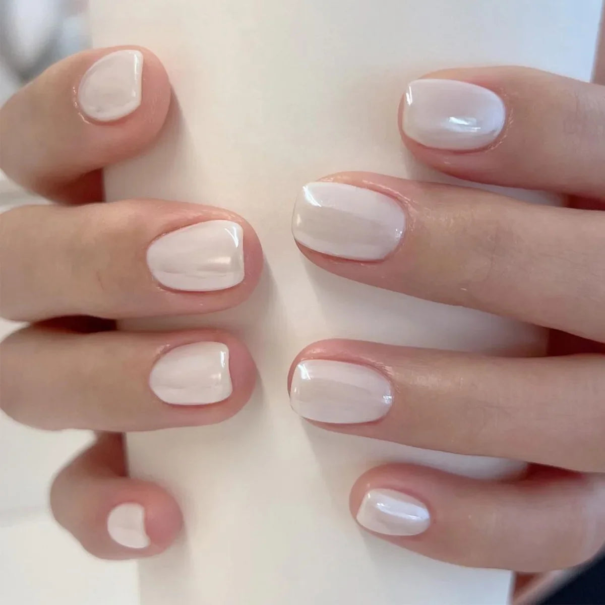 Gradient White Fake Nail Short Square Ballet Simple False Nails