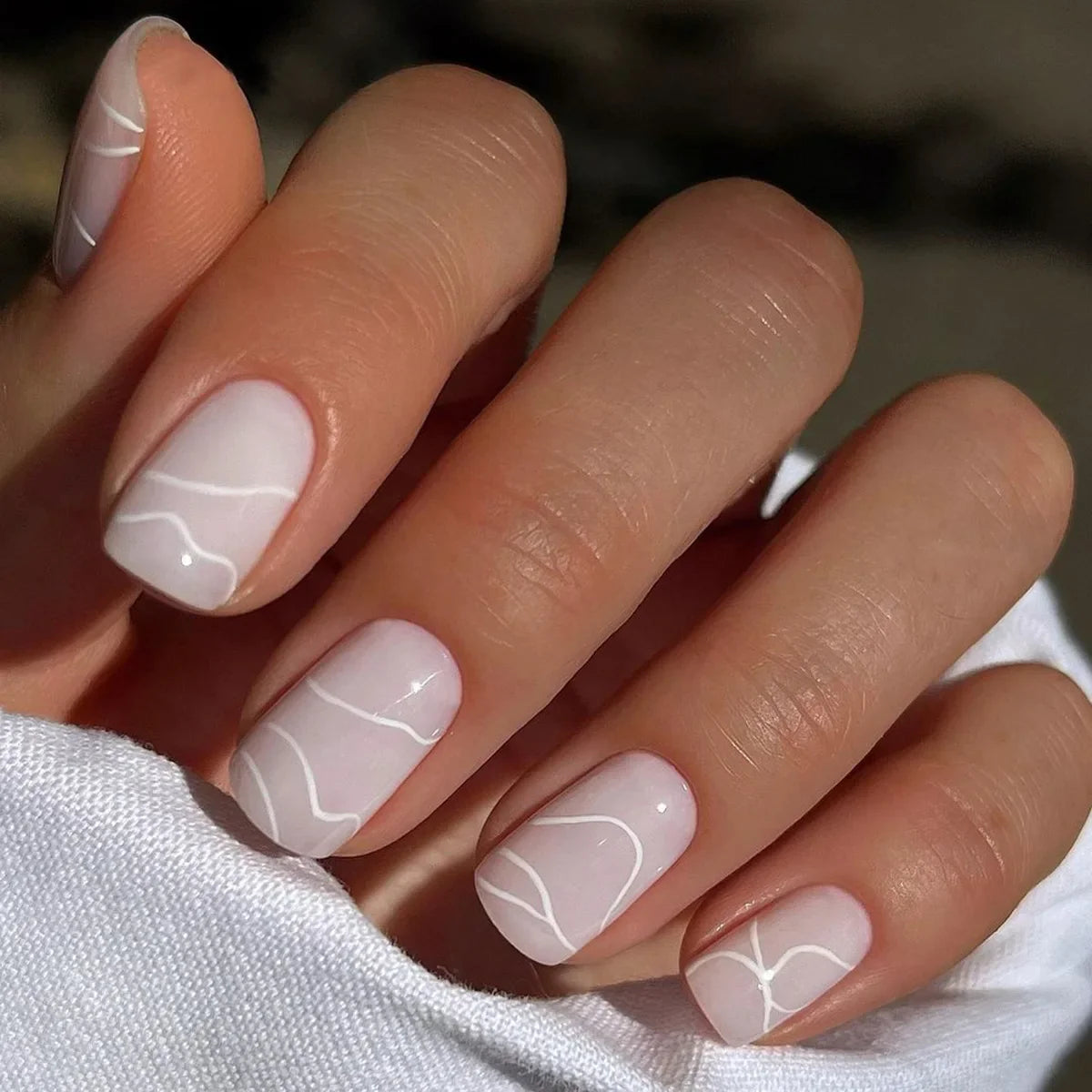 Gradient White Fake Nail Short Square Ballet Simple False Nails