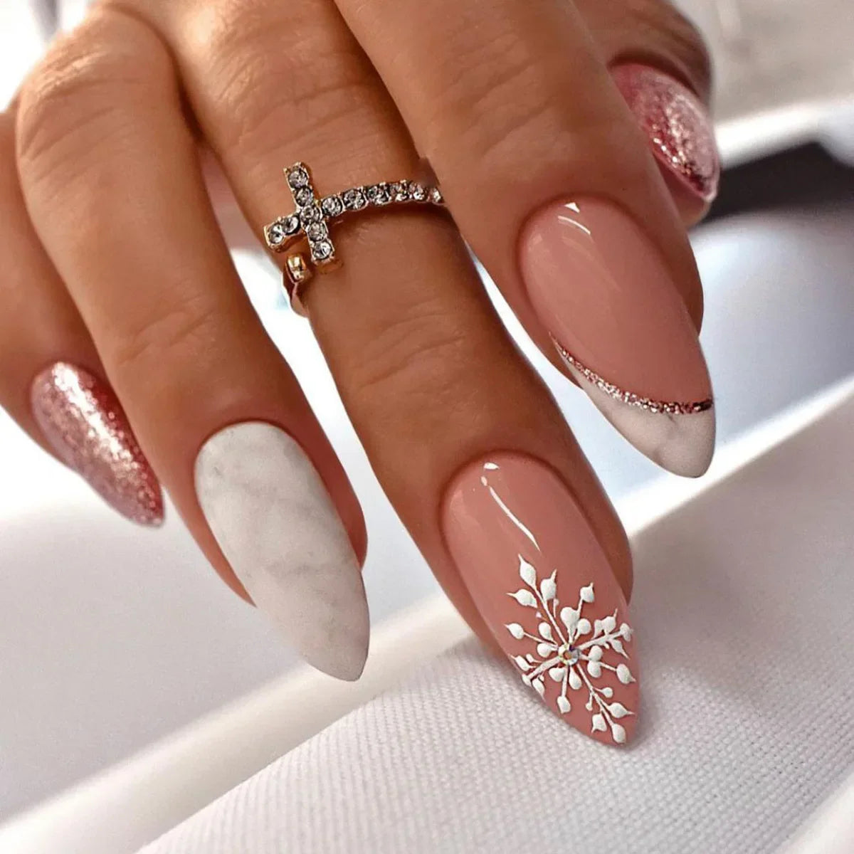 Press-On Nail Set