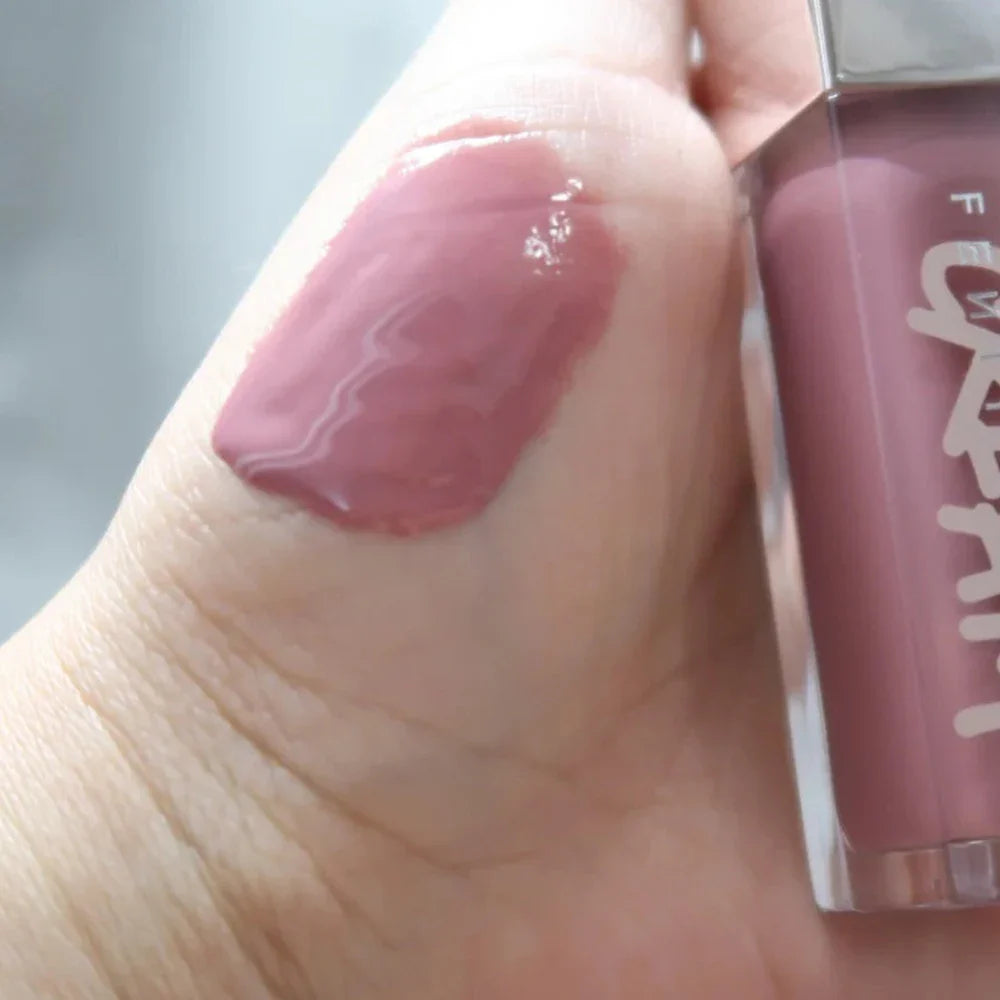 Universal Plumping Lip Gloss