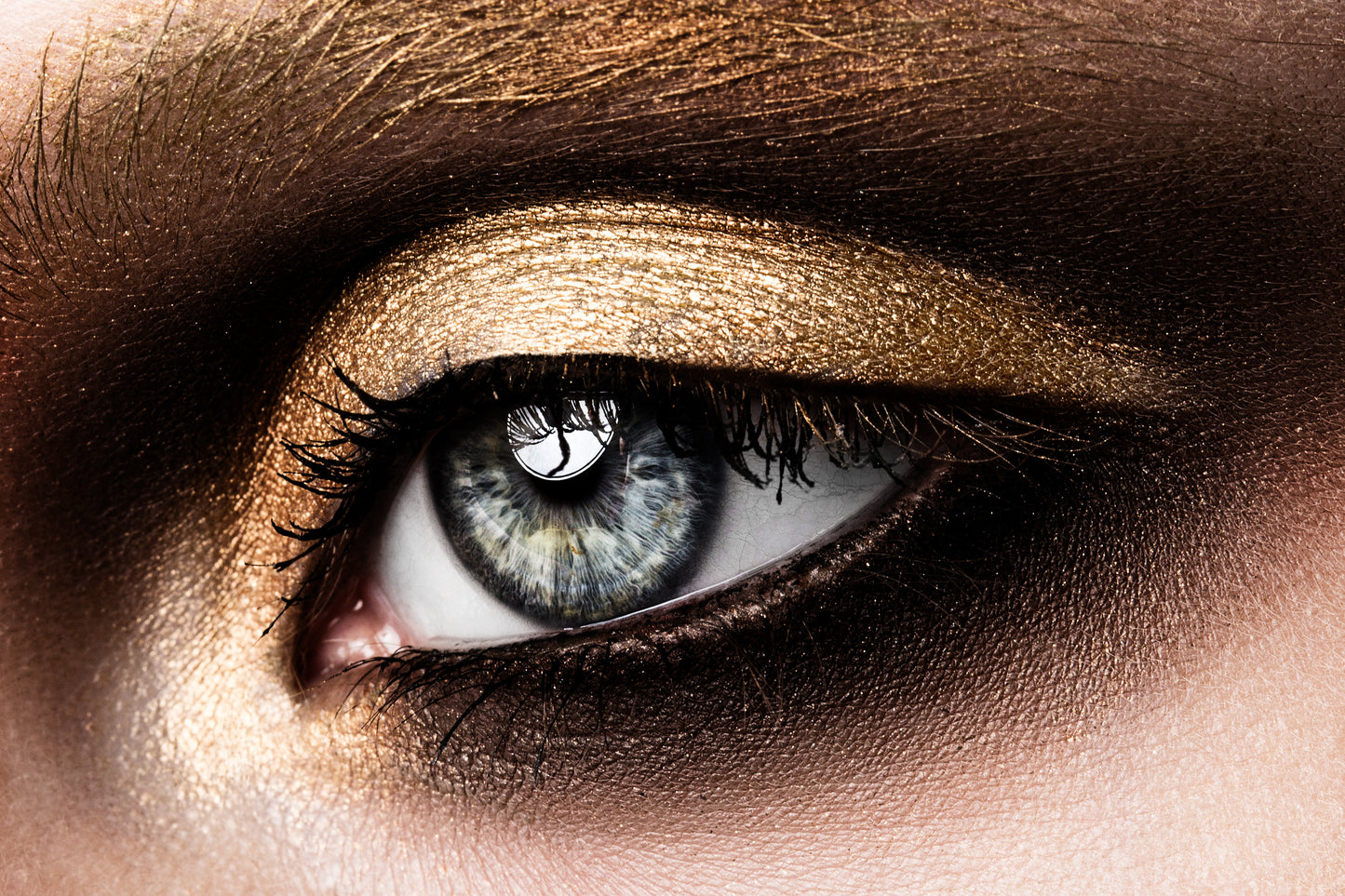 Luminous Powder Lumiere Shadows