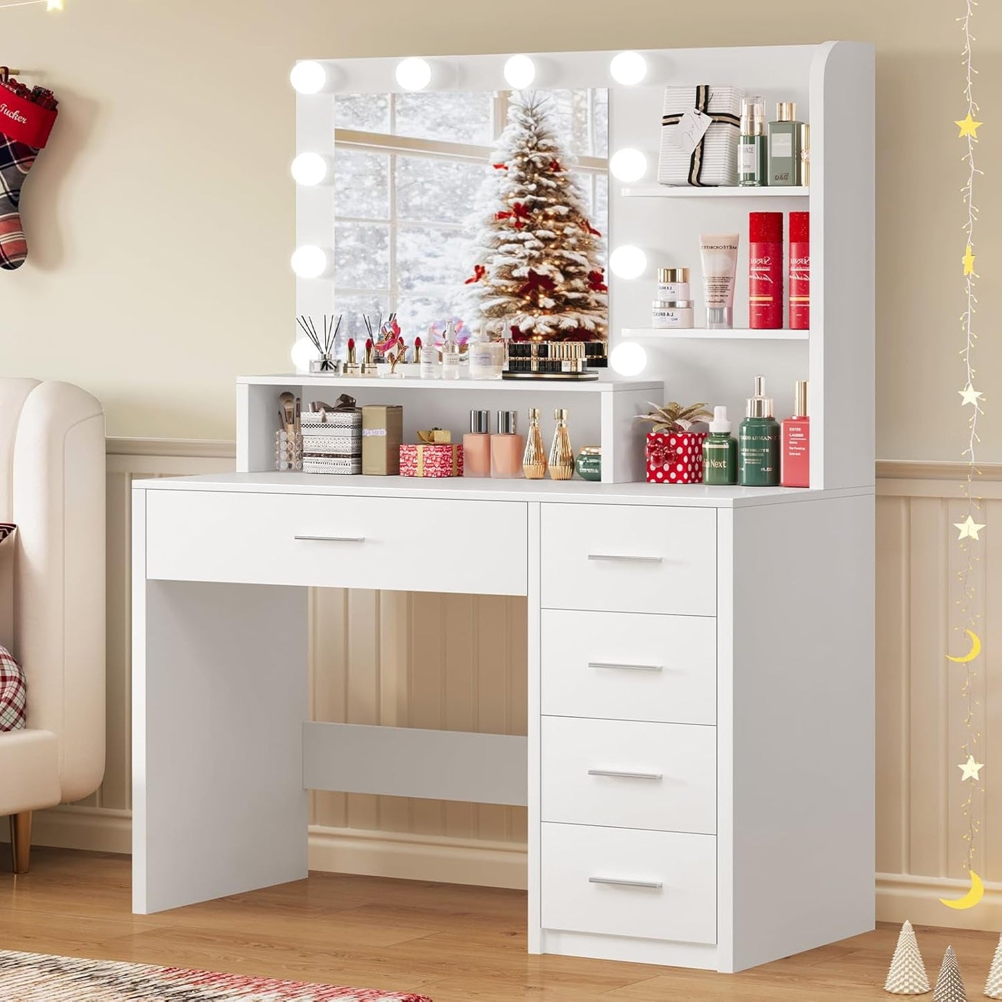 White Mirrored Vanity Desk With Illuminated Lights